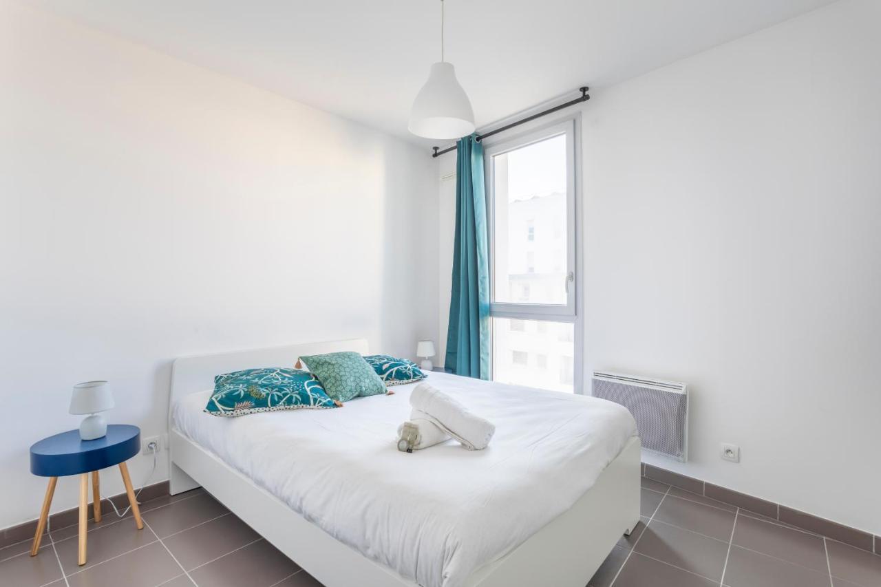 New Joliette Comfortable Well Located With Private Parking Marseilles